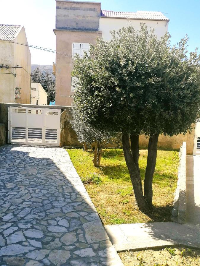 Apartment Karlo - Center